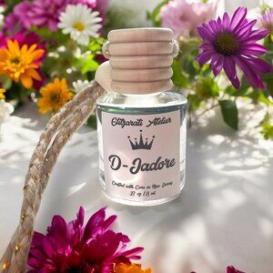 D-Jadore Scented Glass Hanging Car Oil Diffuser Freshener 8ml